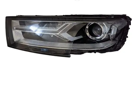 Audi Q7 4M Headlight/headlamp 4M0941005