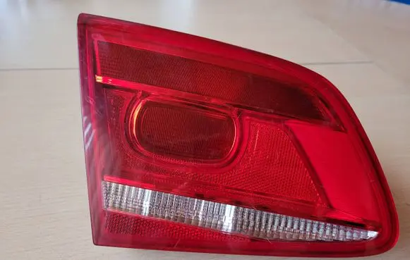 Volkswagen PASSAT B7 Tailgate rear/tail lights 3AE945093K 90004890