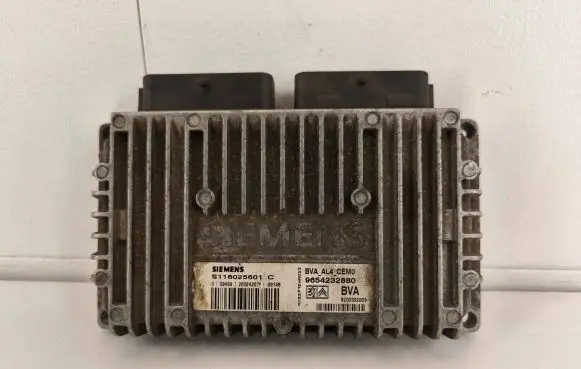 Peugeot 307 Gearbox control unit/module 9654232880 S118025601C 8200302005
