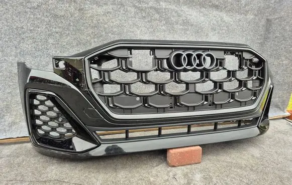 Audi Q8 Front bumper 4M8807437L 4M8807437K
