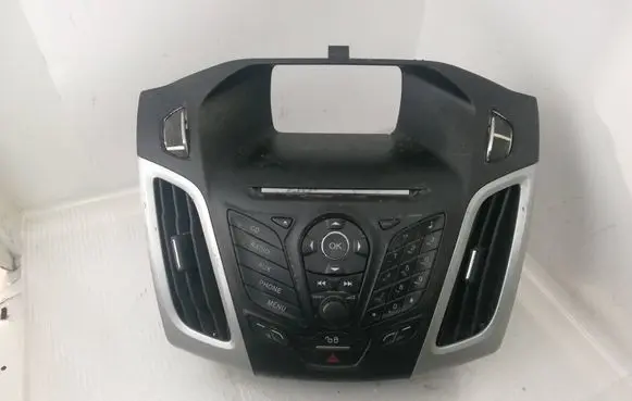 Ford Focus Head unit multimedia control F01720 AM5T18K811BD 331410000