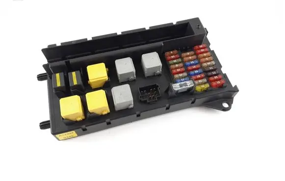 Mercedes-Benz Sprinter W906 Fuse module A9065454701 50JF11F01