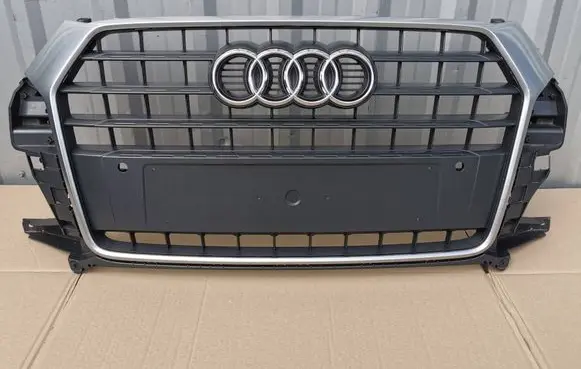 Audi Q3 8U Front grill 8U0853653M