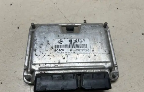Seat Toledo II (1M) Engine control unit/module 038906012FN 28SA5093 0281010686