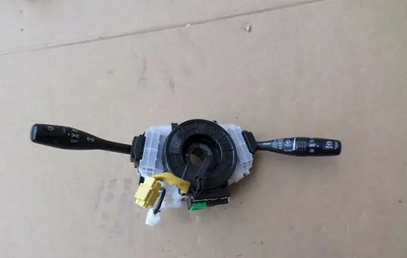 Mitsubishi Grandis Wiper turn signal indicator stalk/switch