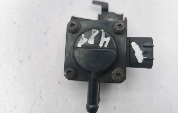 Toyota Avensis T250 Exhaust gas pressure sensor 8948020030