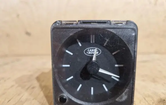 Land Rover Range Rover P38A Clock AMR1041 370218 370115