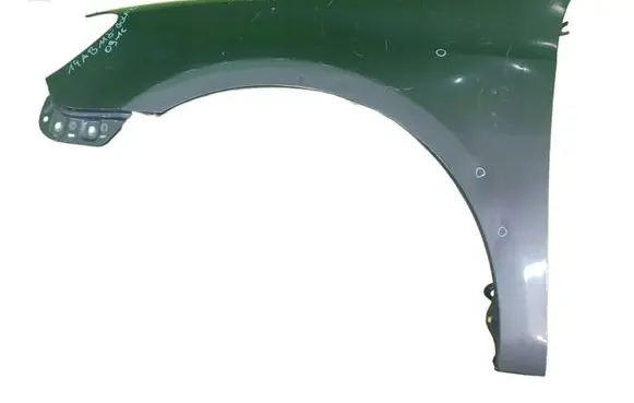 Volkswagen Golf VI Fender PRZOD LEWY