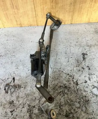 Toyota Corolla E120 E130 Front wiper linkage and motor 851101A040 1592005172