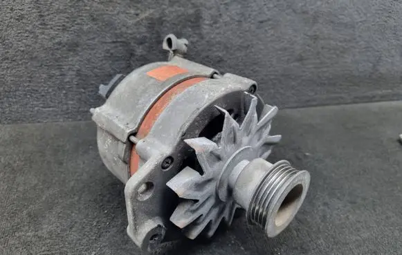 Audi A6 S6 C4 4A Generator/alternator 053903015E 0120469012