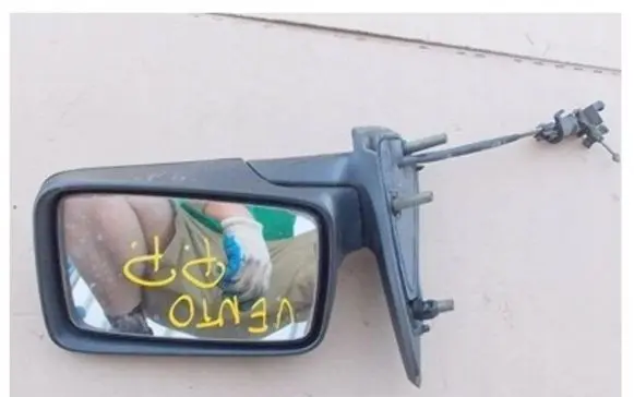 Volkswagen Vento Manual wing mirror 