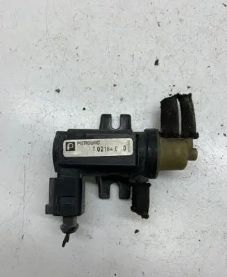 Volkswagen Touareg I Turbo solenoid valve 7021840