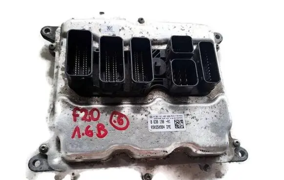 BMW 1 F20 F21 Engine control unit/module ECU 8638198-01