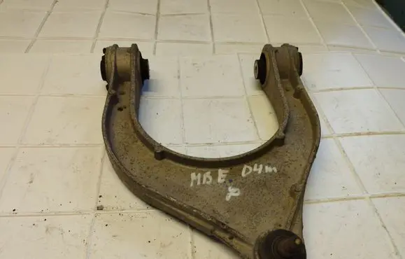 Mercedes-Benz E W211 Front lower control arm/wishbone