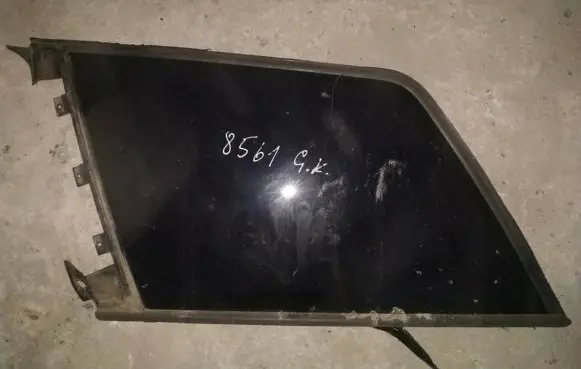 Audi A4 S4 B5 8D Rear side window