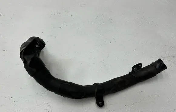 Volkswagen Touran II Intercooler hose/pipe 1K0145840AE
