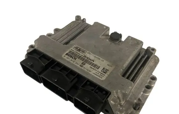 Ford Focus Engine control unit/module 8M5112A650XA 0281015242