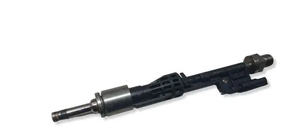 BMW X3 F25 Fuel injector 10213541
