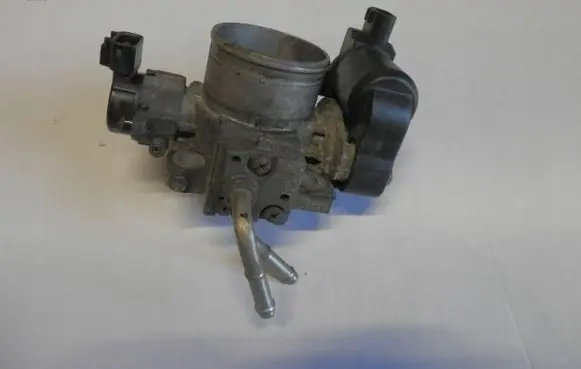 Lexus IS 220D-250-350 Throttle valve 2601060211