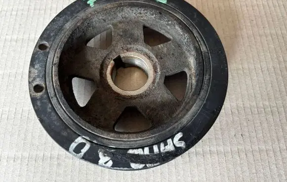 Renault Espace - Grand espace IV Crankshaft pulley P9X