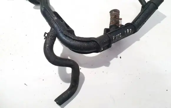 Peugeot 206 Engine coolant pipe/hose 9634682180