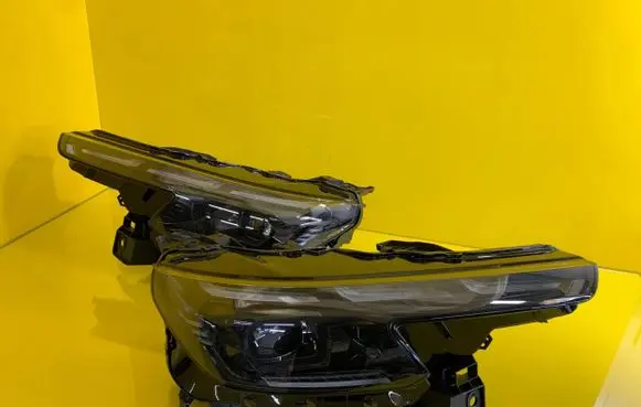Alfa Romeo Junior Headlight/headlamp 50572572