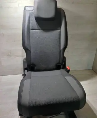 Volkswagen Touran III Rear seat 