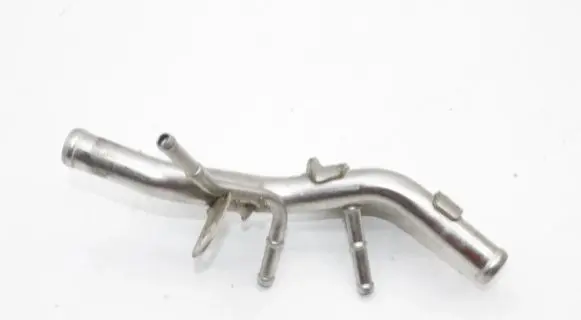 Lexus IS III XE30 Engine coolant pipe/hose
