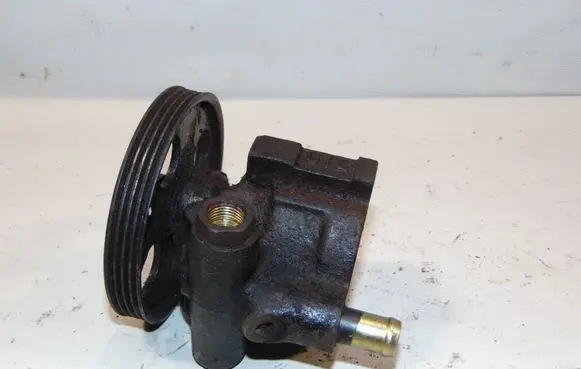Renault Kangoo I Power steering pump 90409232 26025012 7700869942