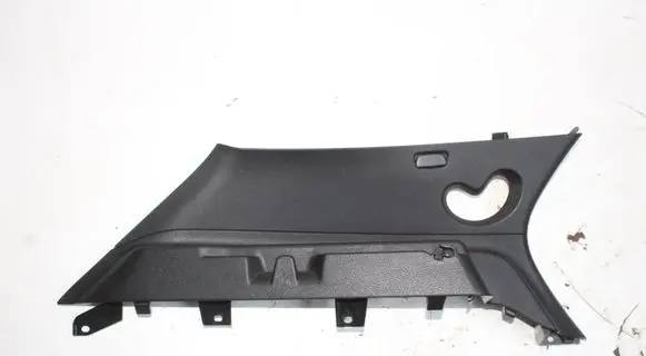 BMW X2 F39 (C) pillar trim 7426401