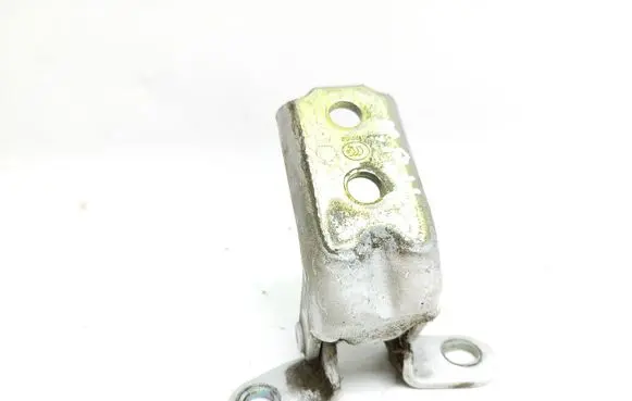 KIA Sorento Front door upper hinge