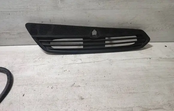 Peugeot 308 Dash center air vent grill 9677712877