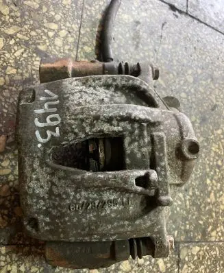 Mercedes-Benz E W211 Front brake caliper