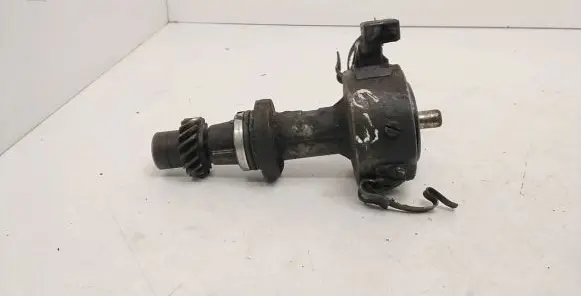 Volkswagen Golf III Spark distributor 050905205AL 2525751A