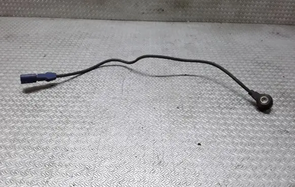 Audi A6 S6 C5 4B Detonation knock sensor 06C905377