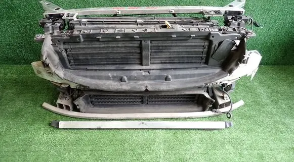 Volvo V60 Radiator support slam panel