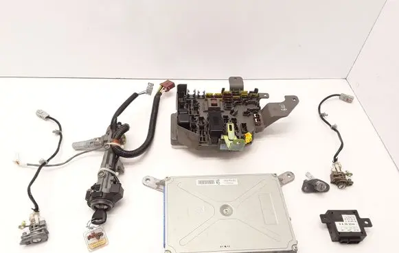 Honda Legend III KA9 Engine ECU kit and lock set 37820P5AE03 CYEH7823A 9A260244