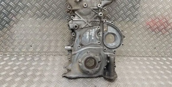 Toyota Verso Timing chain cover 