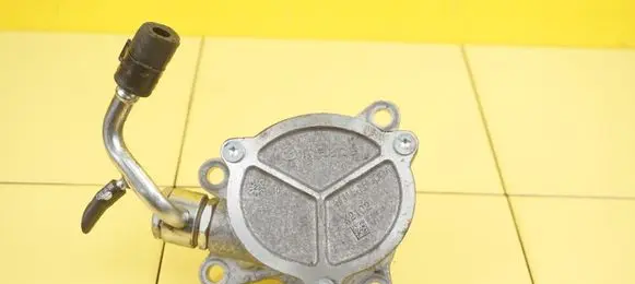 Mazda 6 Vacuum pump SH1518G00A SH01