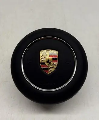 Steering wheel airbag