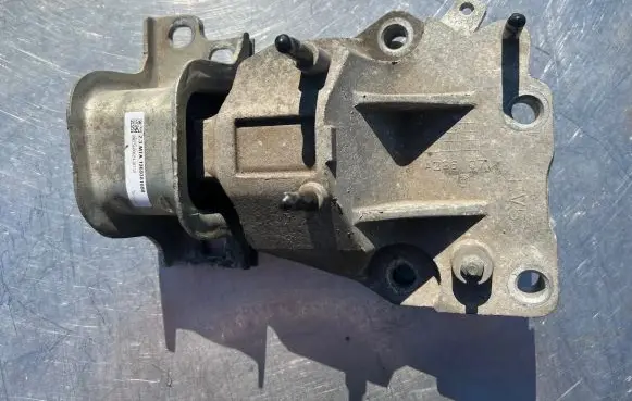 Fiat Ducato Engine mounting bracket 1369381080 AA36006241071