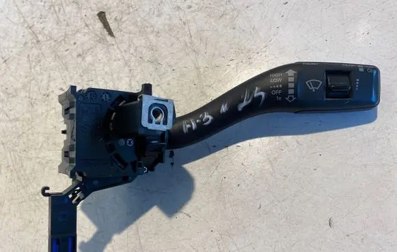 Audi A3 S3 8P Wiper control stalk 8P0953519D 10004011