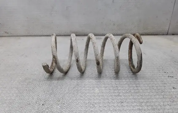 Toyota Avensis Verso Rear coil spring