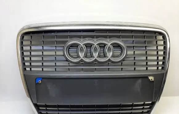 Audi A6 S6 C6 4F Front bumper upper radiator grill 4F0853651S