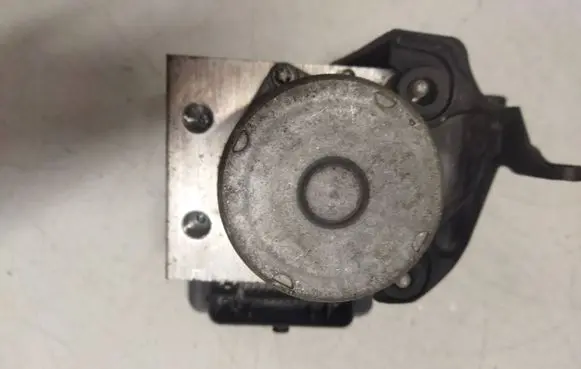 Tesla Model 3 ABS Pump 104474500B