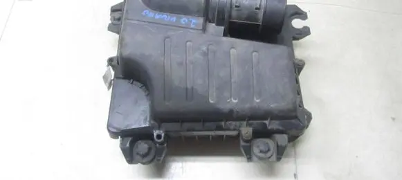 Renault Trafic II (X83) Air filter box 8200467321