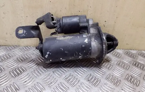 Opel Frontera B Starter motor 2339303220720