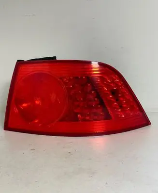 Volkswagen Phaeton Rear/tail lights
