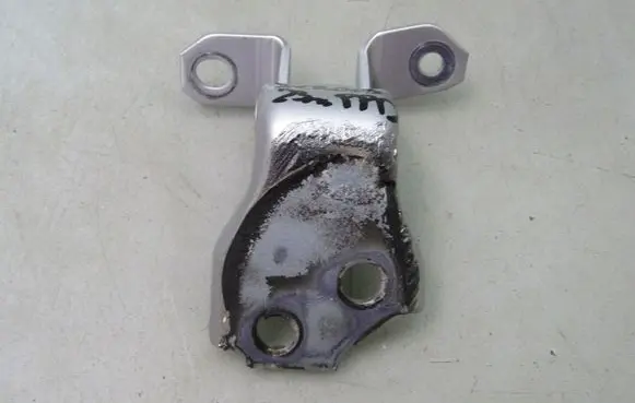 Suzuki SX4 S-Cross Front door lower hinge SCROSS