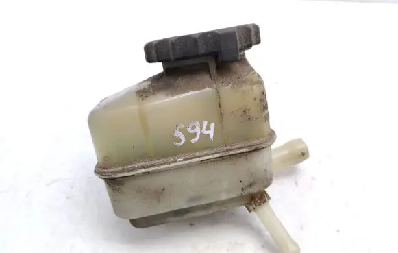Toyota Avensis T250 Power steering fluid tank/reservoir